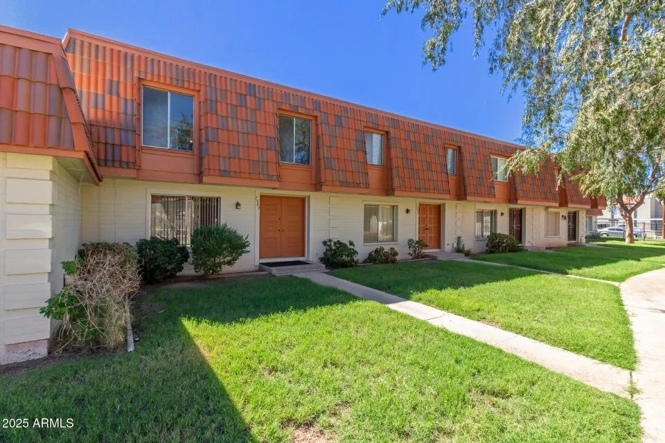 PIC 2 — 7809 N 49th Ave, Glendale, AZ 85301