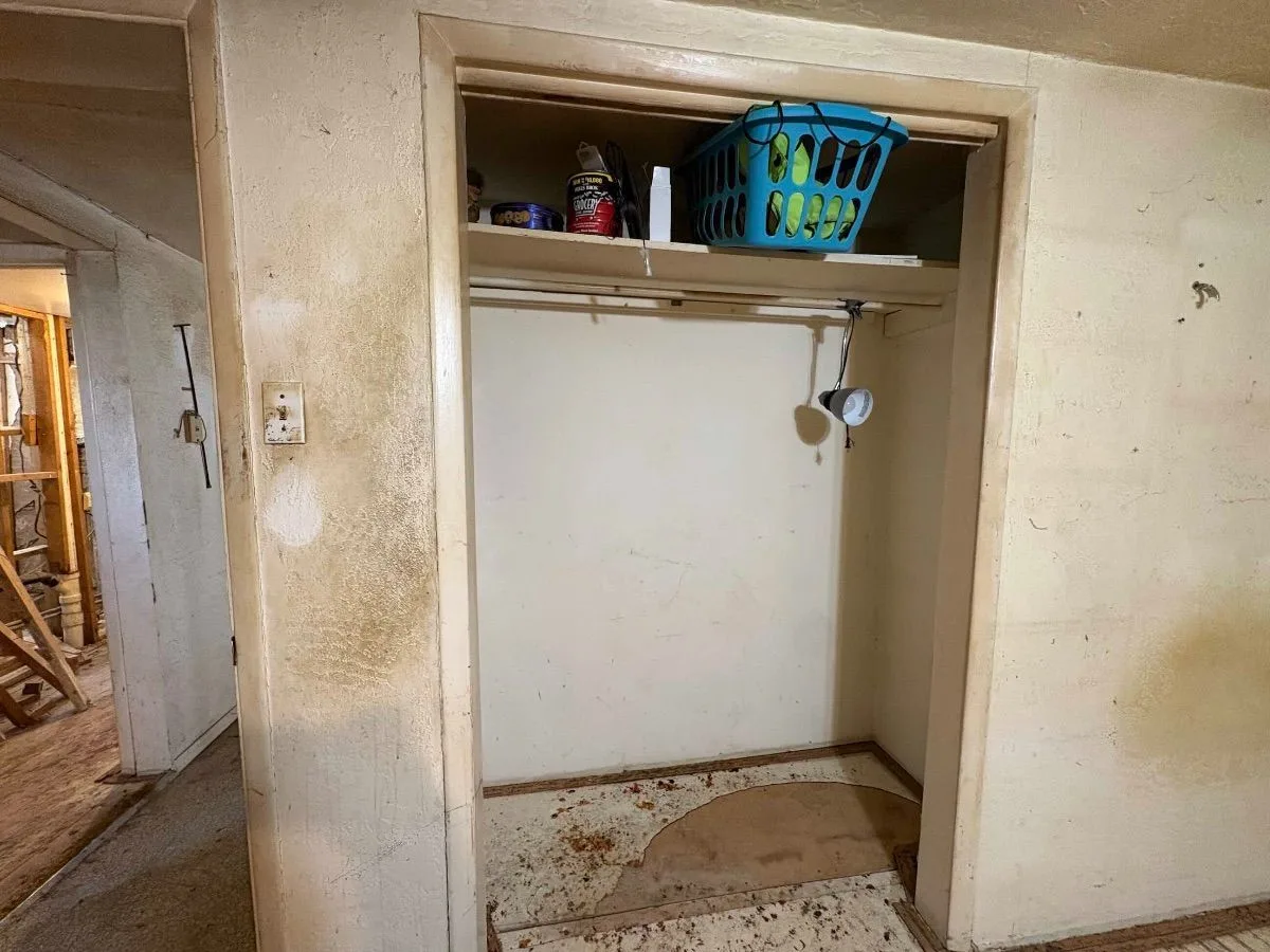 c9f030c7-0b07-eced-fcf4-f83e9c791c2d — 244 Atrisco Dr SW, A, Albuquerque, NM 87105