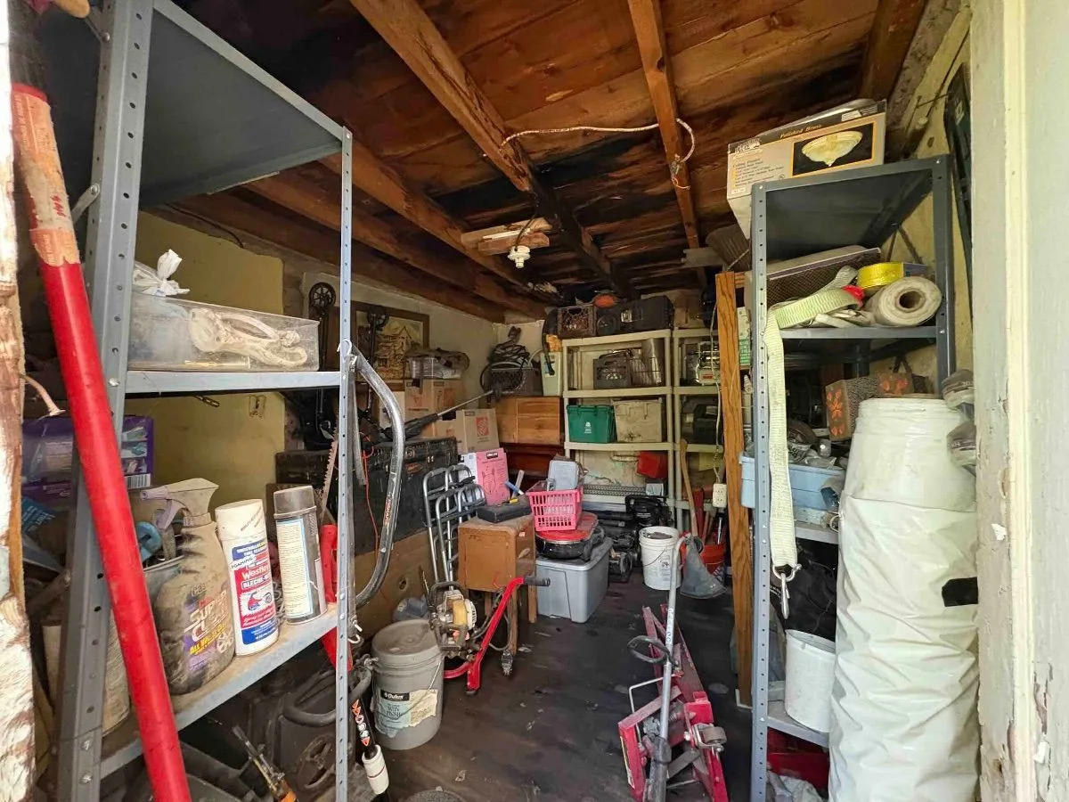 5659b274-b4c2-1a6a-e520-b92063f97f9c — 244 Atrisco Dr SW, A, Albuquerque, NM 87105