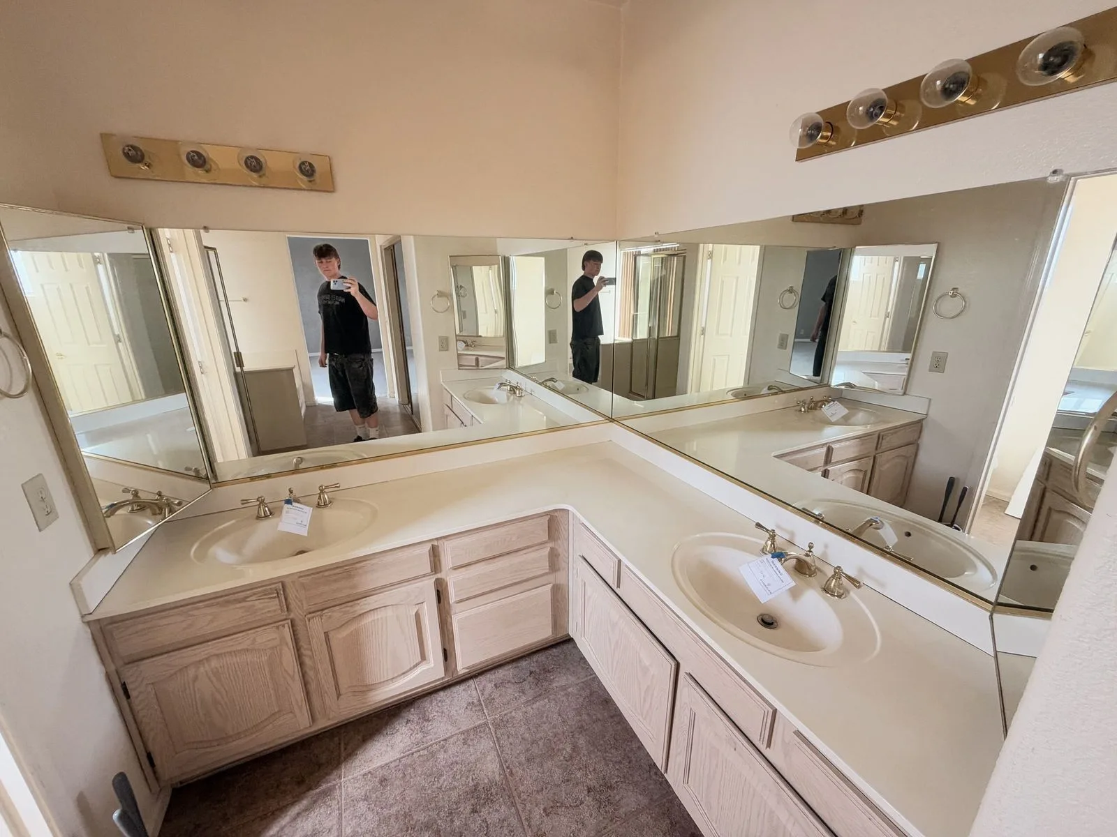 IMG_20261022_150235 — 12698 N 77th Dr, Peoria, AZ 85381