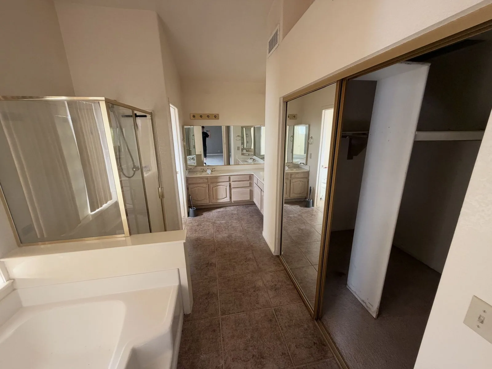 IMG_20261022_150242 — 12698 N 77th Dr, Peoria, AZ 85381