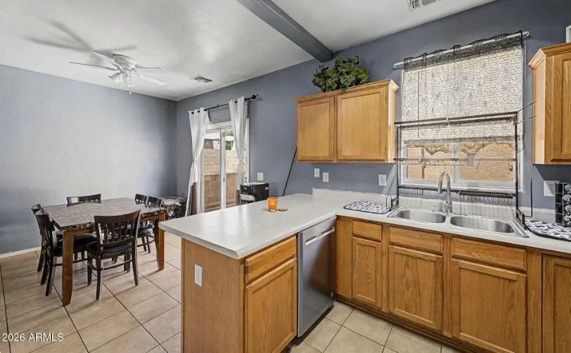 9400558 — 2300 E Magma Rd, #167, San Tan Valley, AZ 85143