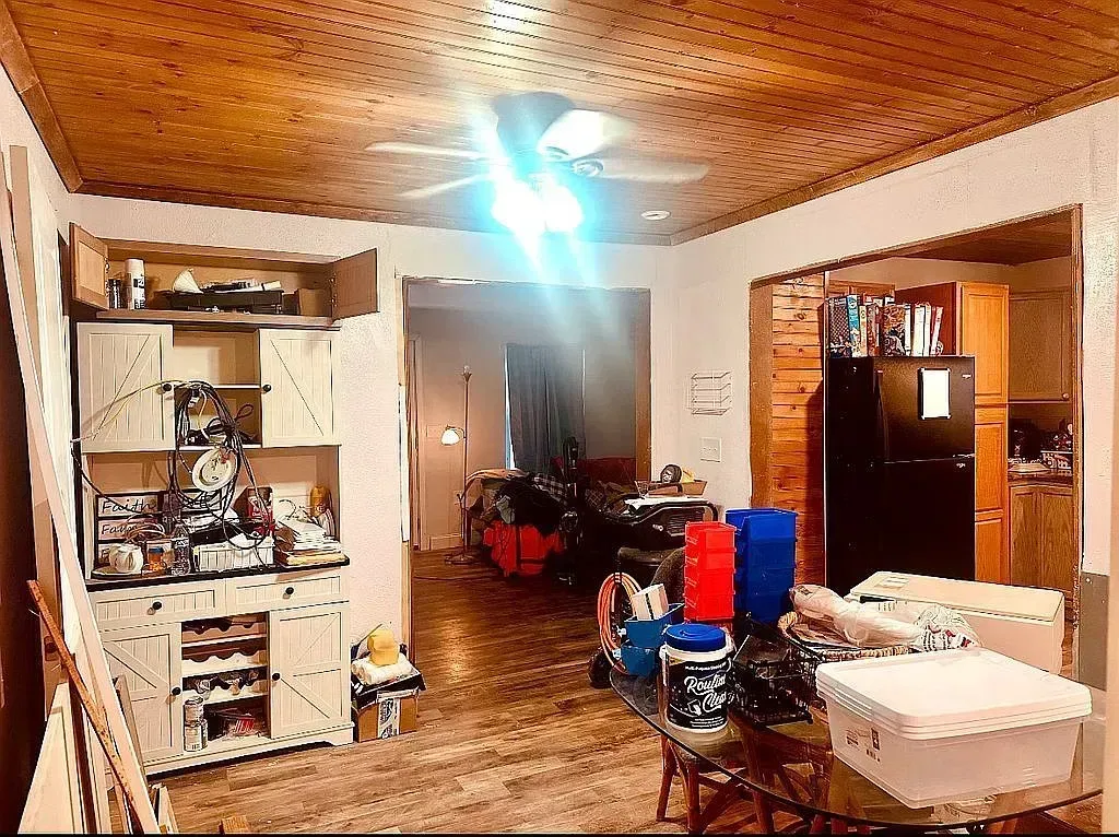4682aa1aa26131108a408e112656671a-uncropped_scaled_ — 913 Hopson St, Johnson City, TN 37601