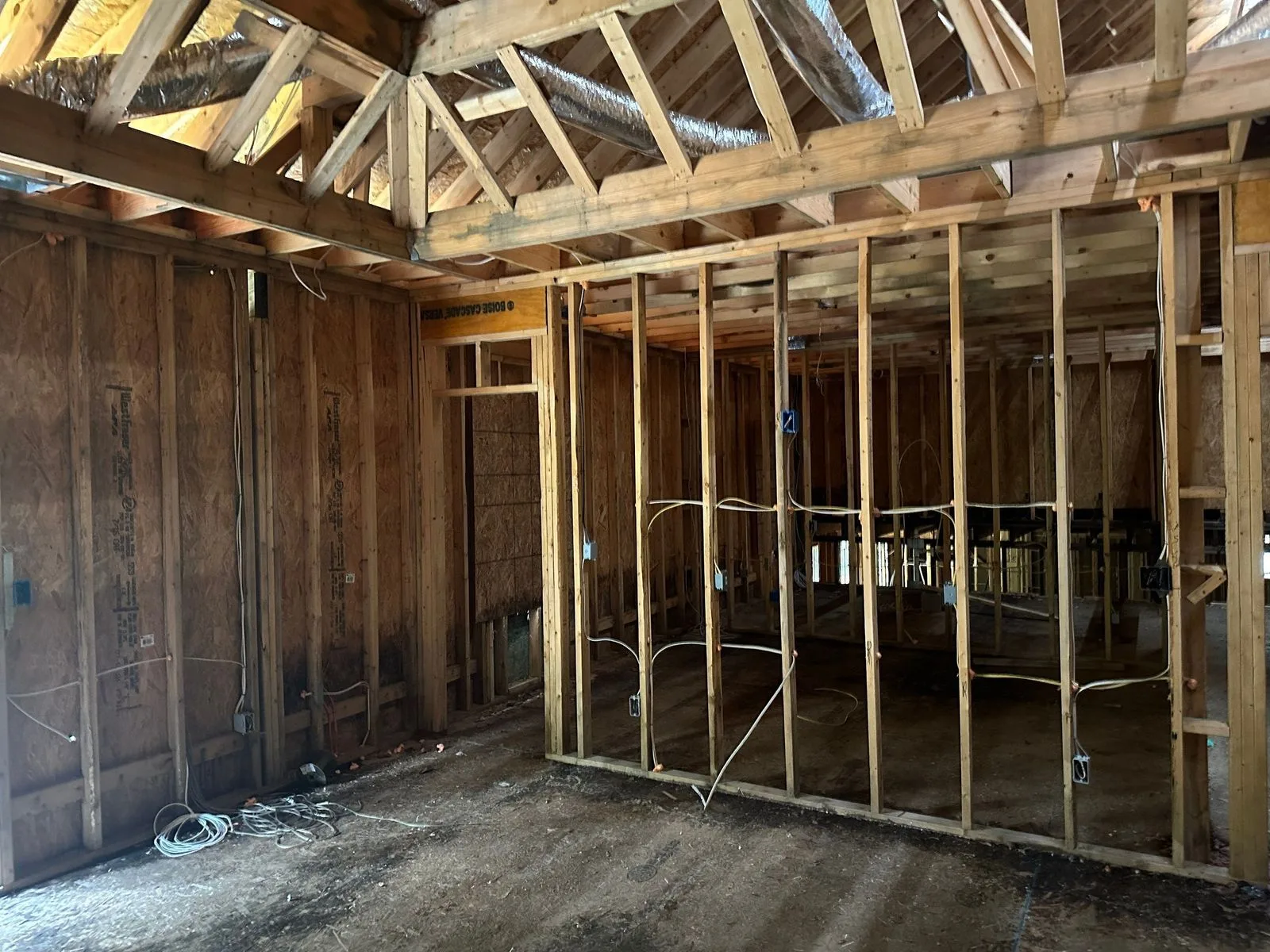 027 — 7975 Innsbruck Dr, Sandy Springs, GA 30350