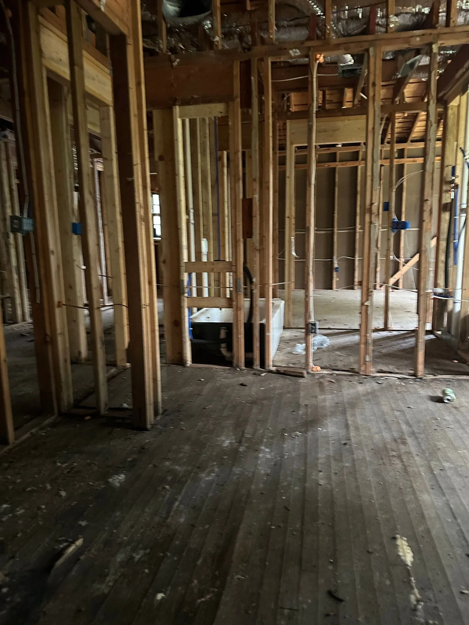 015 — 7975 Innsbruck Dr, Sandy Springs, GA 30350