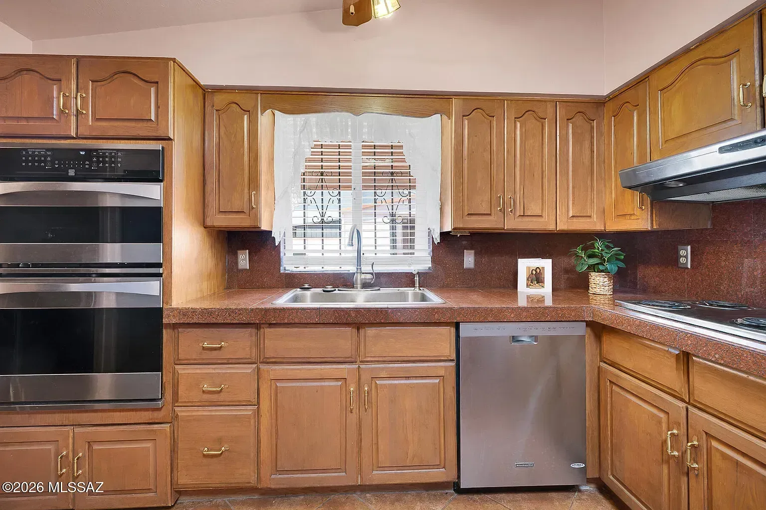 1 (22) (1) — 7425 E 20th St, Tucson, AZ 85710
