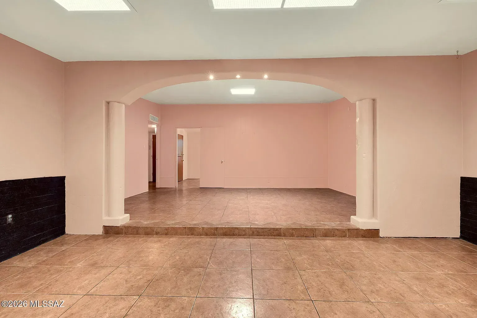 1 (10) (1) — 7425 E 20th St, Tucson, AZ 85710