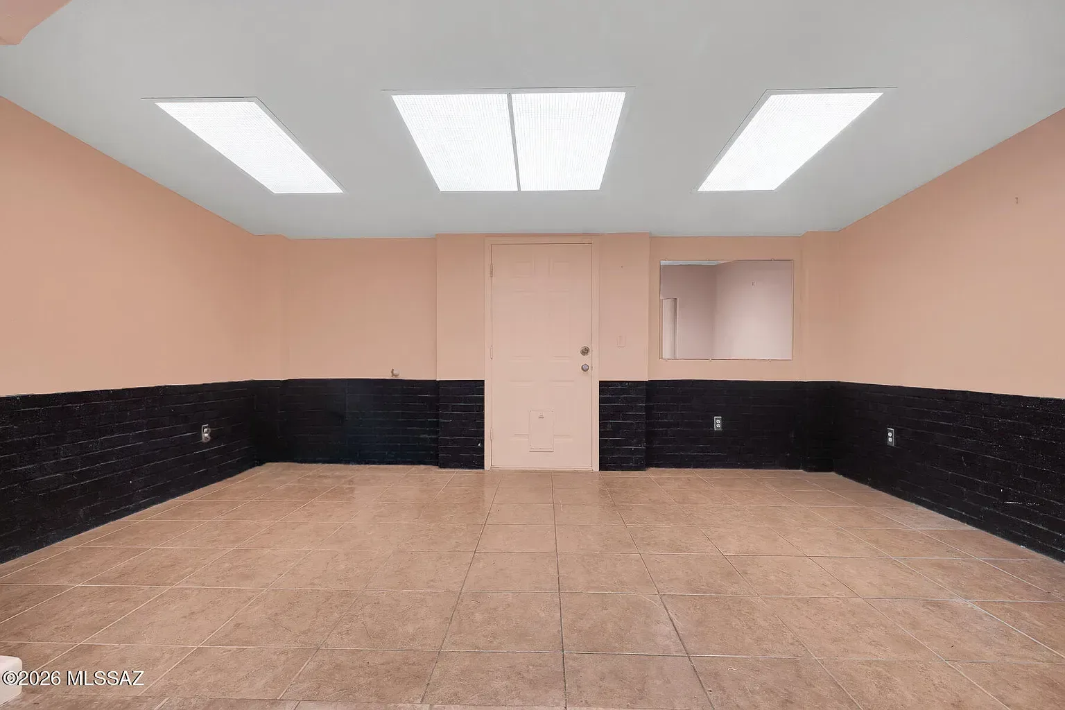 1 (7) (1) — 7425 E 20th St, Tucson, AZ 85710
