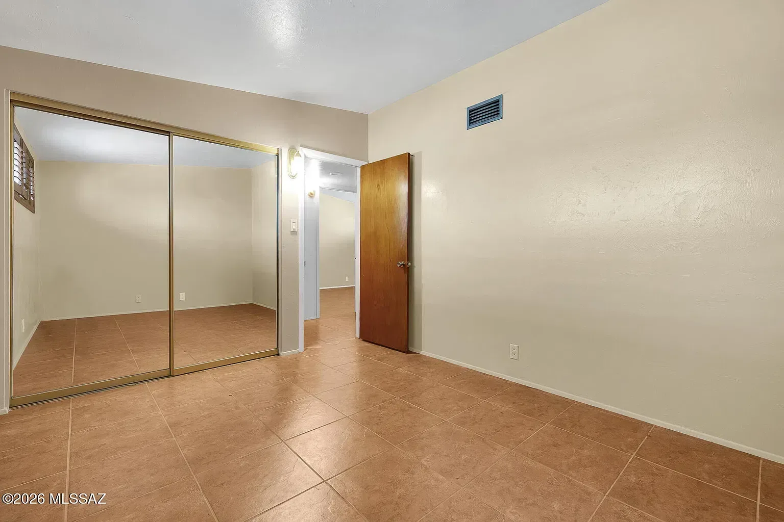 1 (31) (1) — 7425 E 20th St, Tucson, AZ 85710