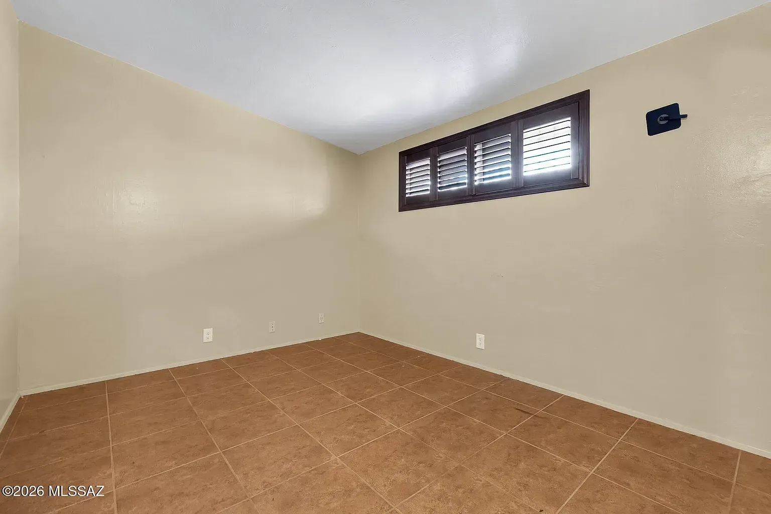 1 (6) (1) — 7425 E 20th St, Tucson, AZ 85710