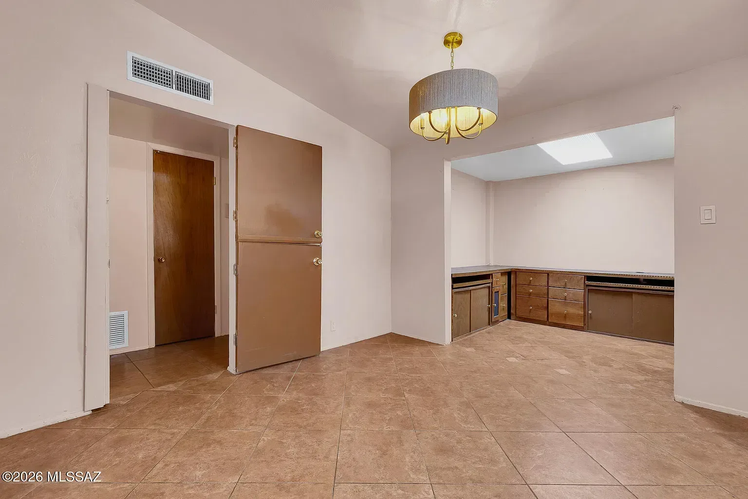 1 (11) (1) — 7425 E 20th St, Tucson, AZ 85710