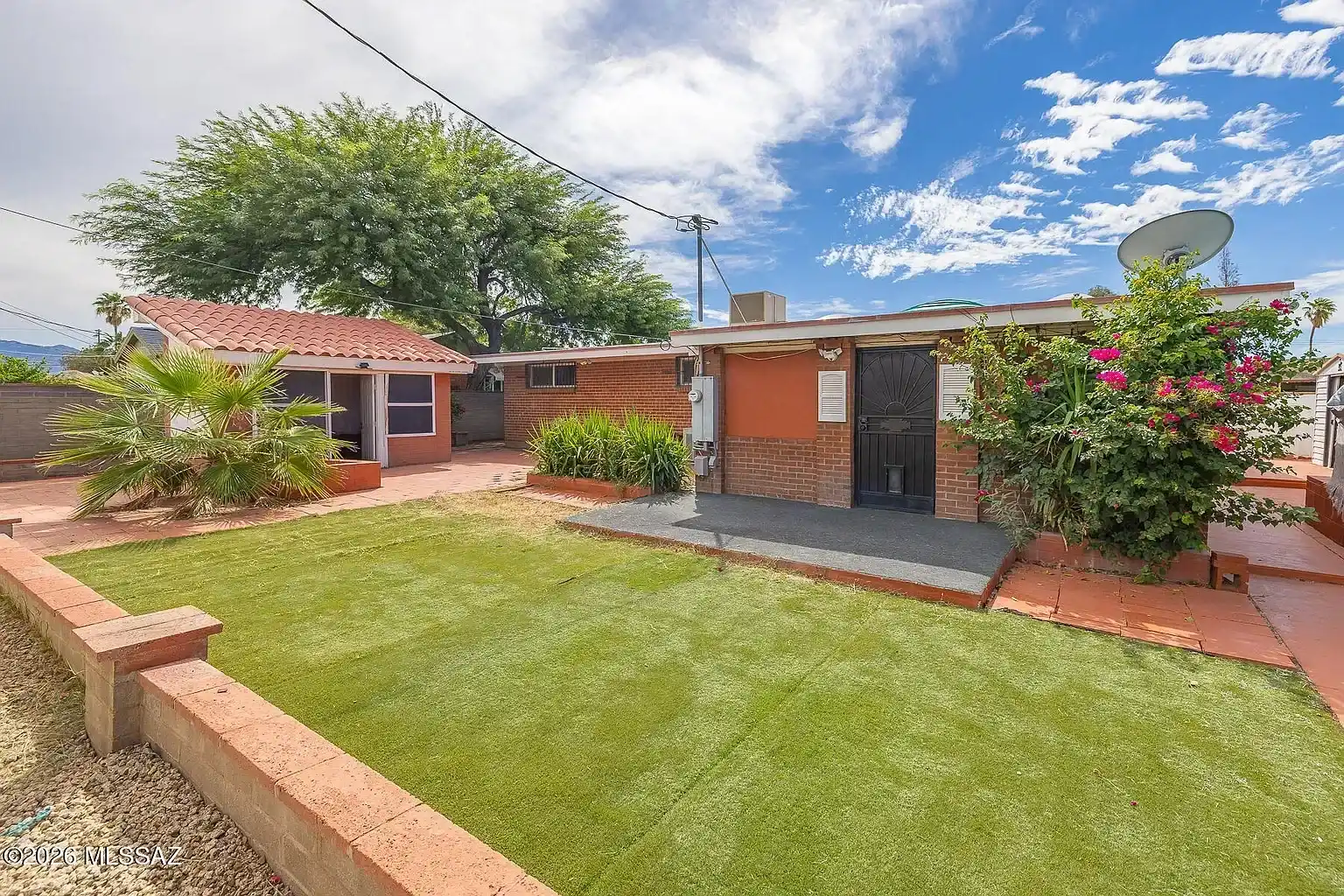 1 (20) (1) — 7425 E 20th St, Tucson, AZ 85710