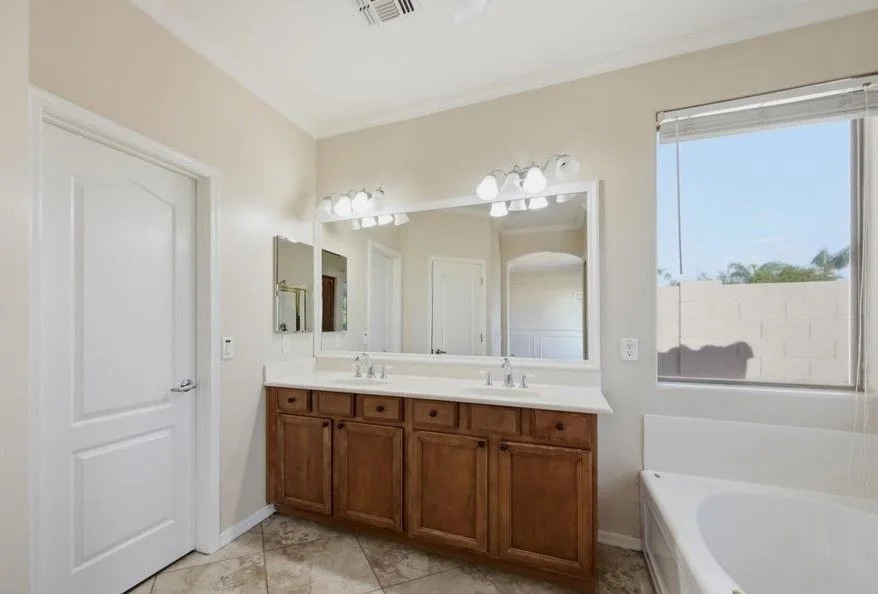 20260801013028159102000000-o — 3353 E Canyon Way, Chandler, AZ 85249