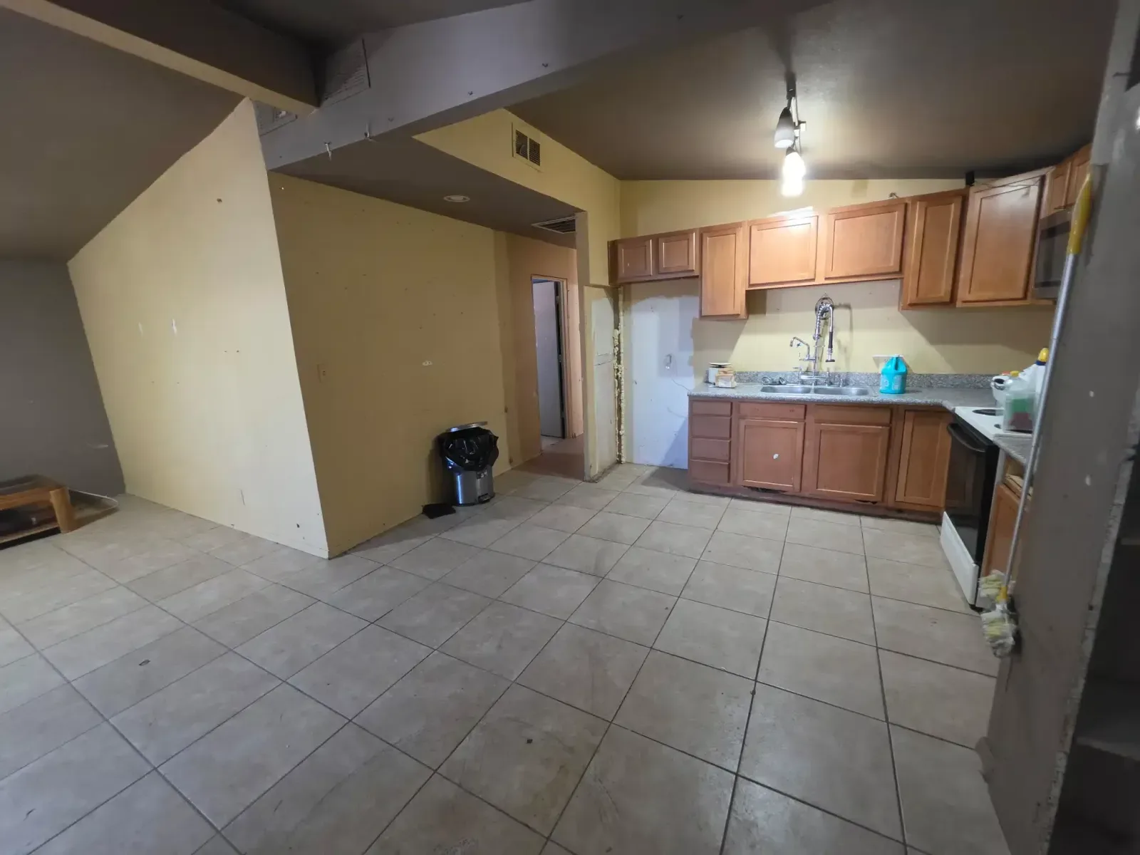 7926.jpg — 2520 S Edmondson Ave, Tucson, AZ 85713