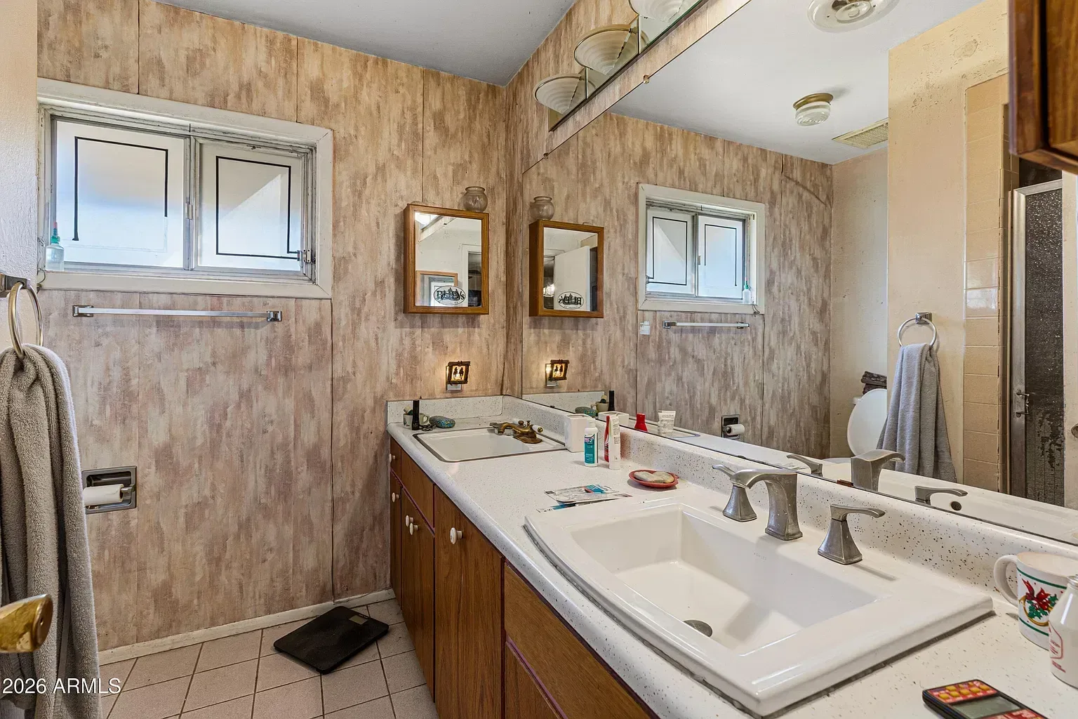 Copy of 40b3e0cad6a5c9e6b38e84fe7e1fb3fc-uncropped — 2250 W Augusta Ave, Phoenix, AZ 85021