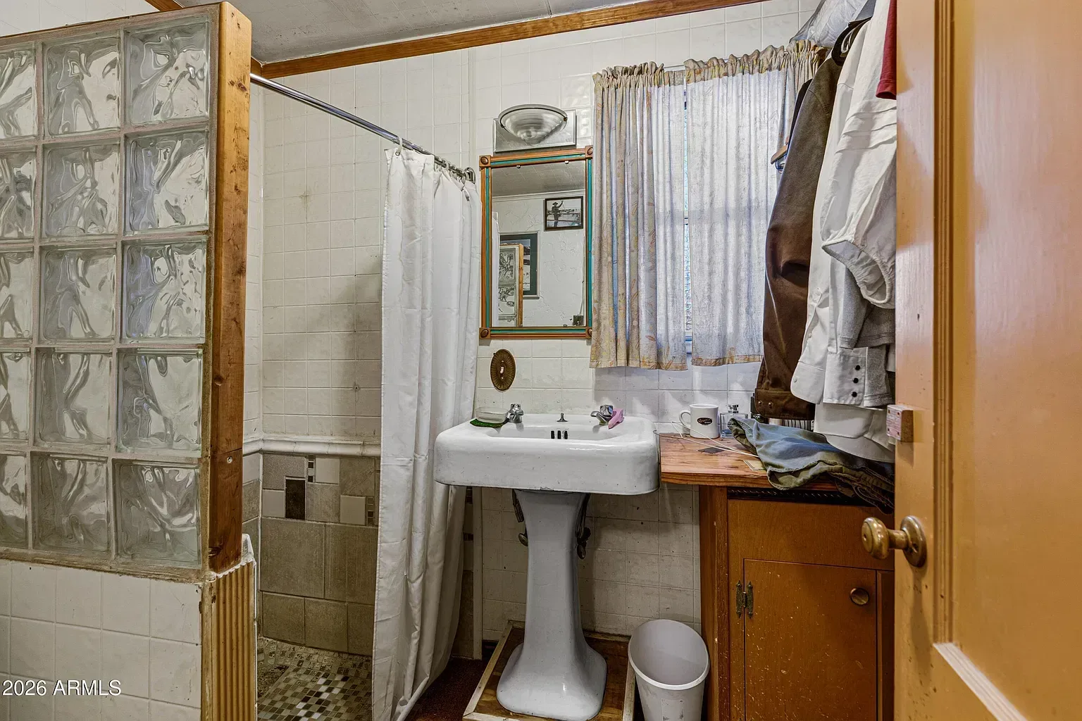 Copy of a26f5b47b620cb56b388da51dc2502a1-uncropped — 2250 W Augusta Ave, Phoenix, AZ 85021