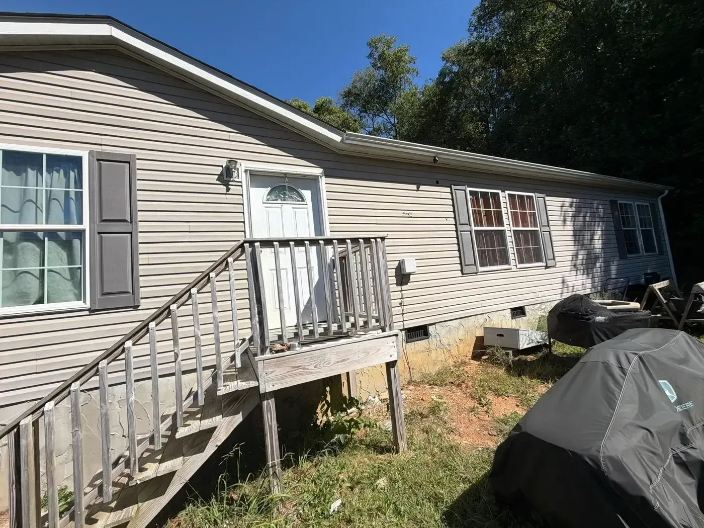4bb0e609-8638-45e9-9fea-2a762f2a1782 — 500 Lake Dr, Loudon, TN 37774