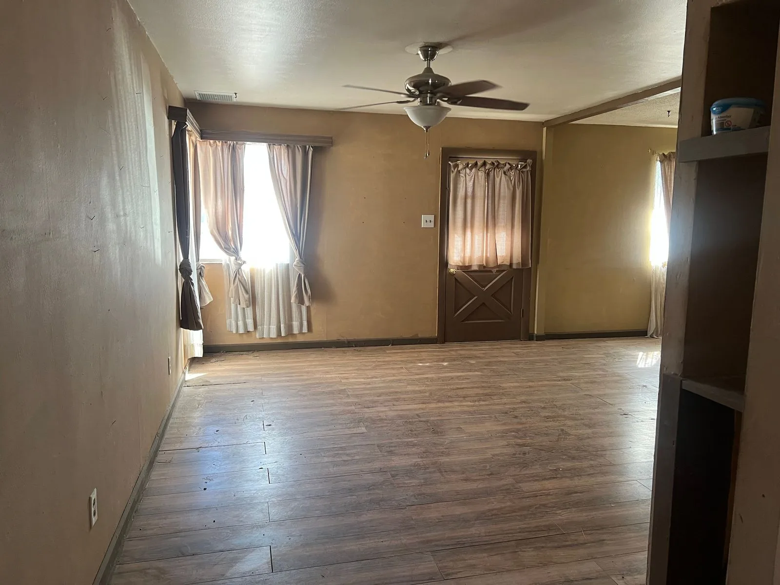2fa3296c-6055-4693-bd83-cbf32a6d2845 — 3349 N 61st Dr, Phoenix, AZ 85033