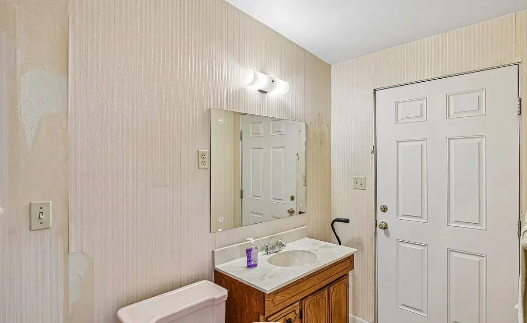 9423481 — 6922 E Rosewood St, Tucson, AZ 85710