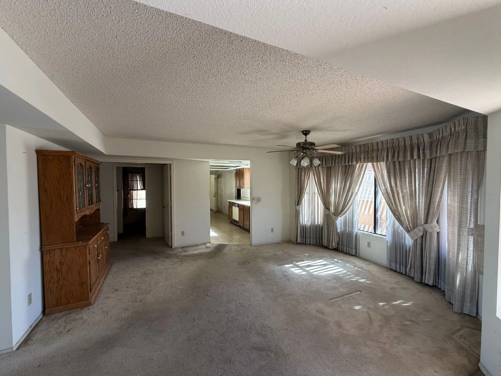 41427968-5f75-48d2-a807-10849a2891df — 1525 Leisure World, Mesa, AZ 85206
