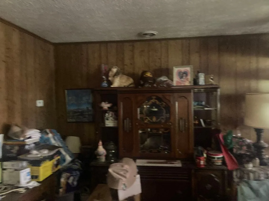 ME6439b3f7081a554a7ec43e73f6c1fe0d — 891 S Pickens Bridge Rd, Johnson City, TN 37615
