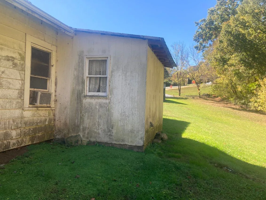 ME2abfe3e0ecafbbd44087b69ec98c0b0b — 891 S Pickens Bridge Rd, Johnson City, TN 37615