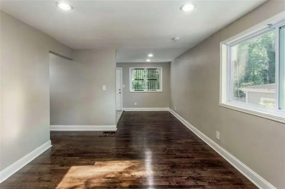 5ccae28412c3dd41f0a89b1ca960da15l-m3733583018od-w1 — 2017 Detroit Ave NW, Atlanta, GA 30314