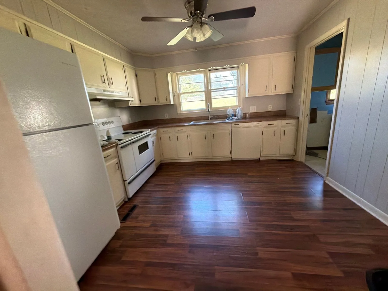 project_117288615_10212026_1958 — 204 Carolyn Ave, Church Hill, TN 37642