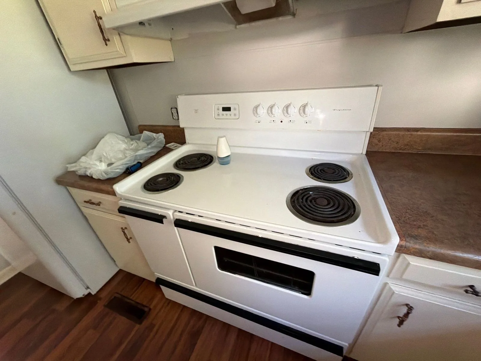 project_117288615_10212026_2001 — 204 Carolyn Ave, Church Hill, TN 37642