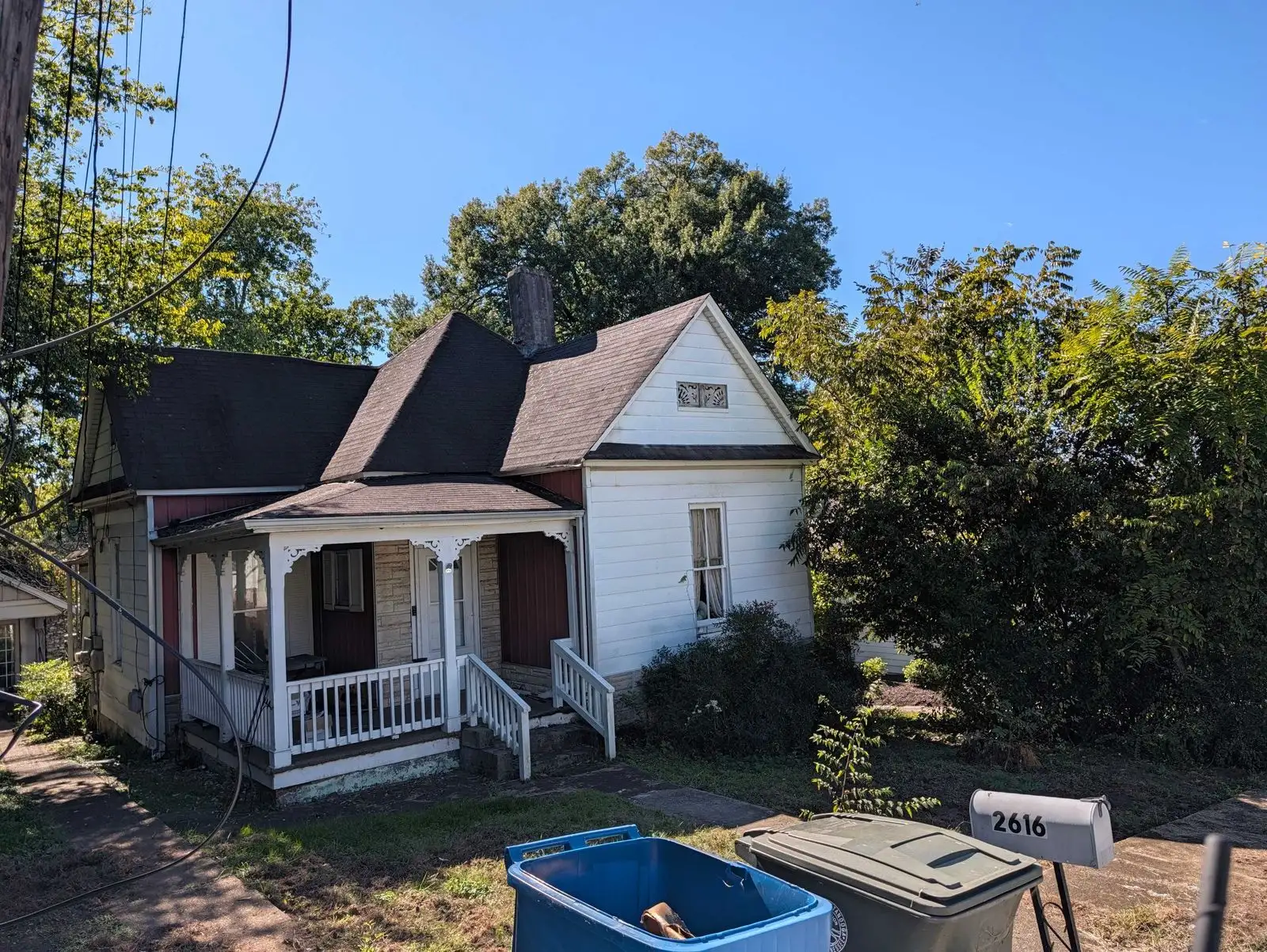 thumbnail1793132251384PXL_20261021_185614491 — 2616 E 16th St, Chattanooga, TN 37404