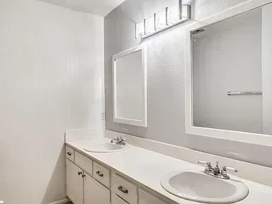 f14561909c2e161772a9bd9662ba35f8-cc_ft_384 — 4537 W Poinsettia Dr, Glendale, AZ 85304