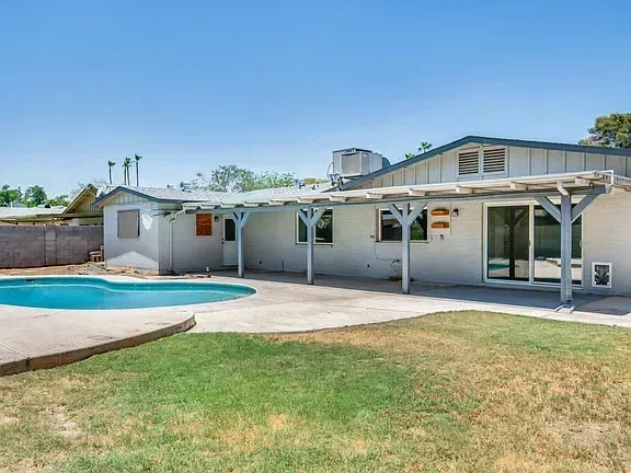 11995ec9e525283dc557d46e0d0f54ec-cc_ft_576 — 4537 W Poinsettia Dr, Glendale, AZ 85304