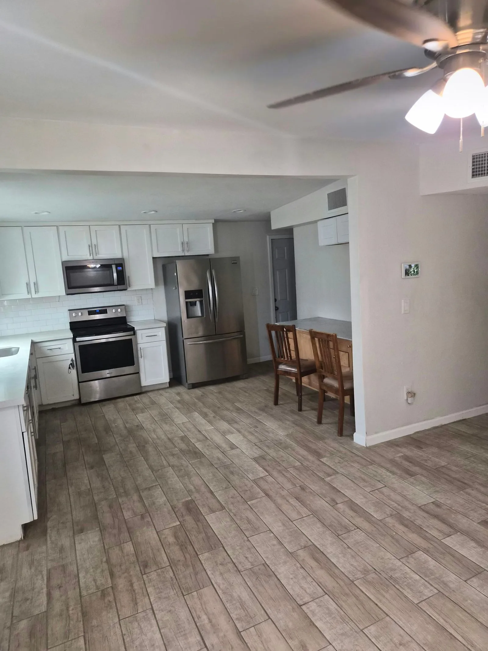 Arcadia Cir (15) — 7132 E Cir, Mesa, AZ 85207