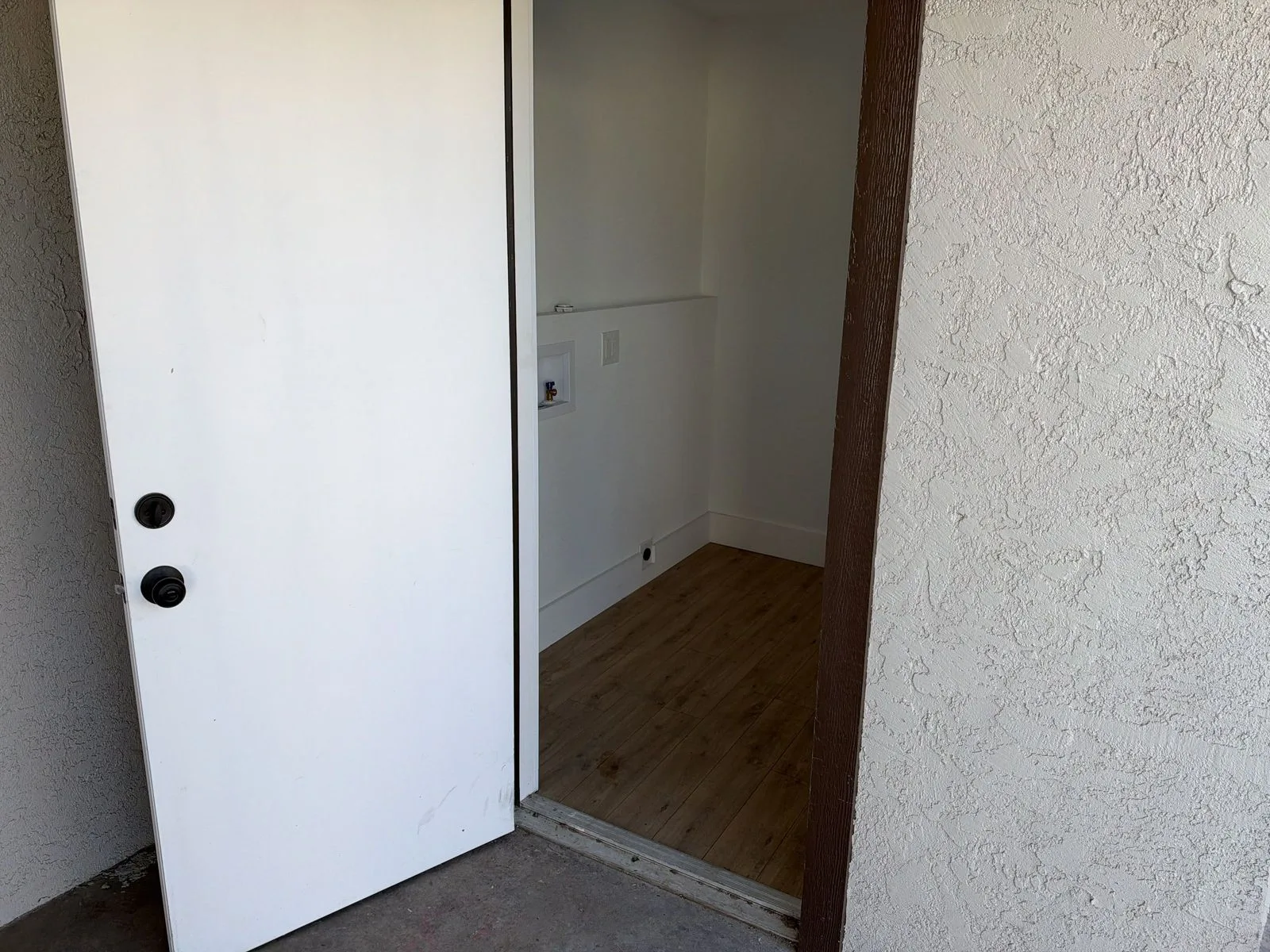 20261015_232934956_iOS — 5850 W Cheery Lynn Rd, Phoenix, AZ 85031