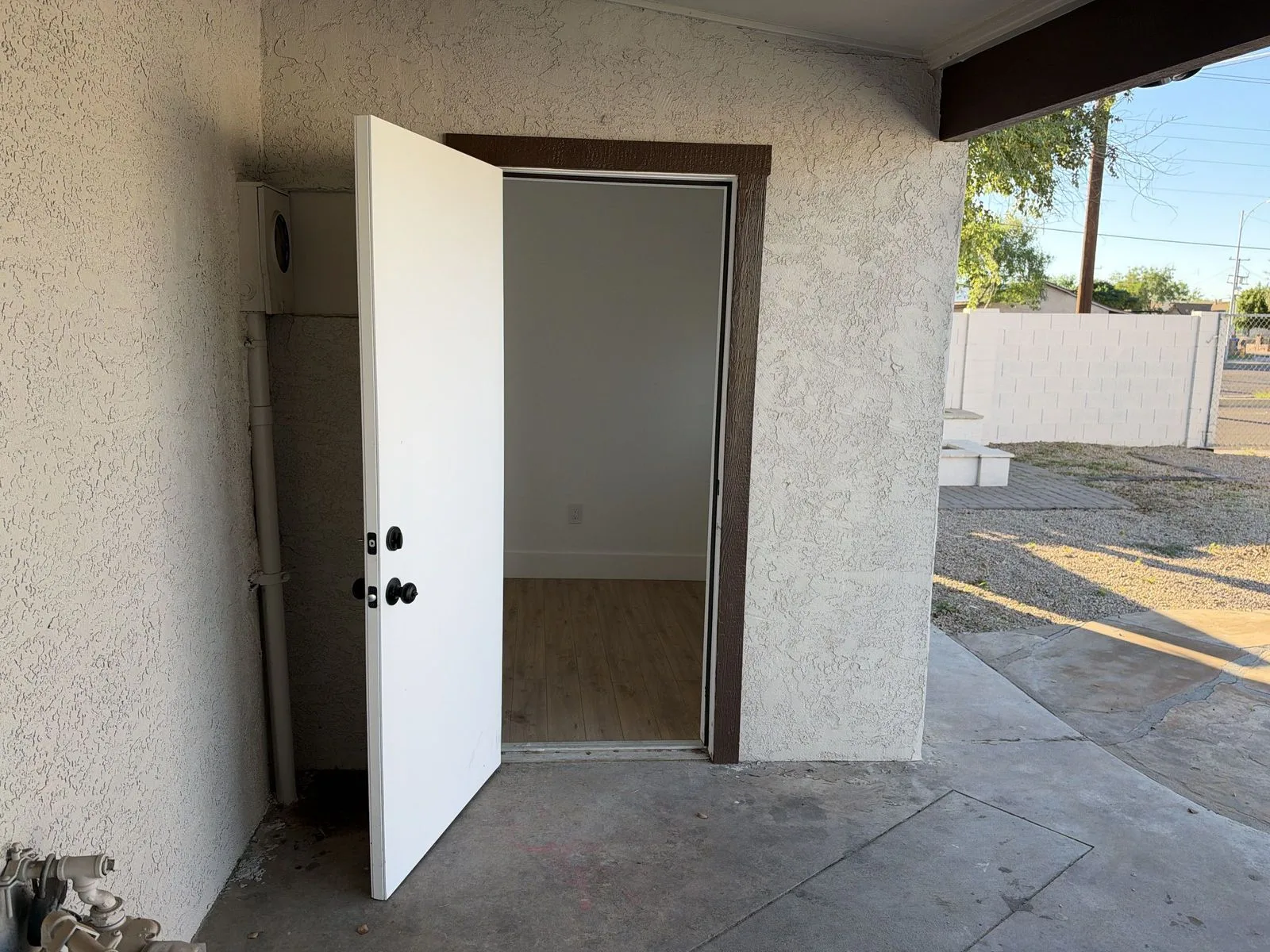 20261015_232938674_iOS — 5850 W Cheery Lynn Rd, Phoenix, AZ 85031