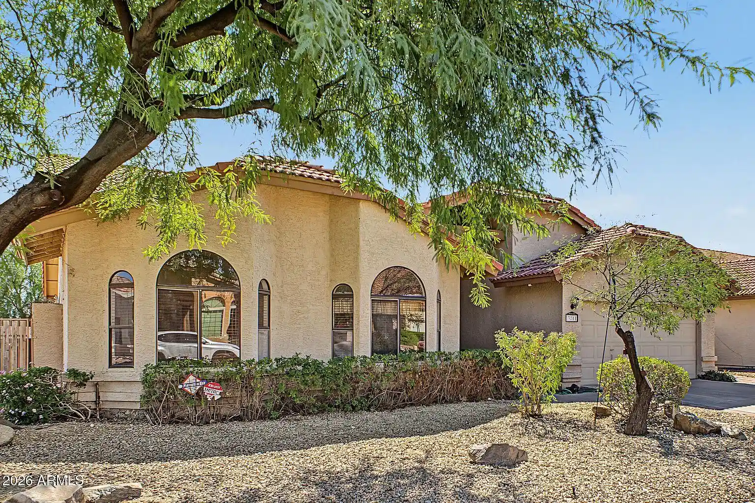 3711_E_Summerhaven_Dr_06 — 3711 E Summerhaven Dr, Phoenix, AZ 85044