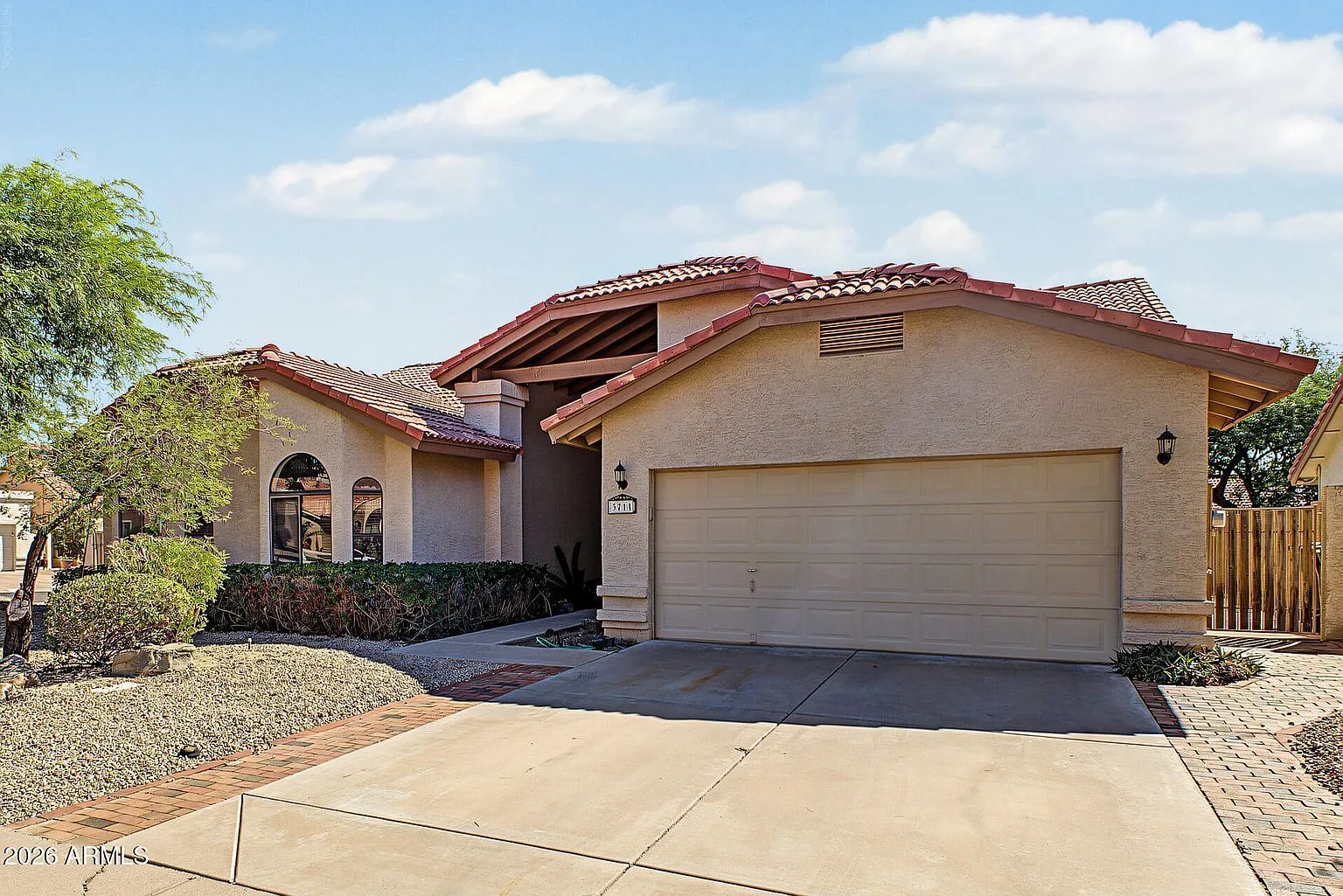 3711_E_Summerhaven_Dr_04 — 3711 E Summerhaven Dr, Phoenix, AZ 85044