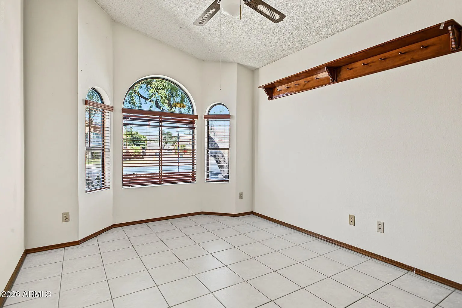 3711_E_Summerhaven_Dr_29 — 3711 E Summerhaven Dr, Phoenix, AZ 85044