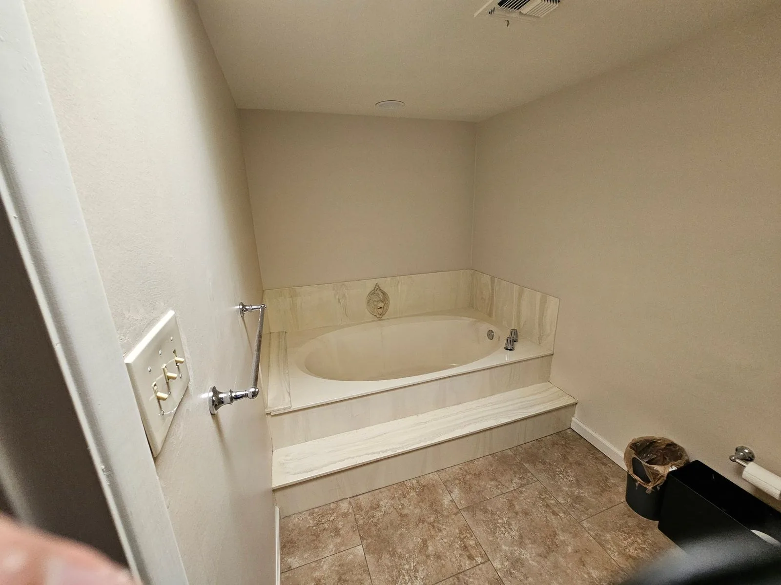 20261027_091014 — 8059 E Del Tornasol Dr, Scottsdale, AZ 85258