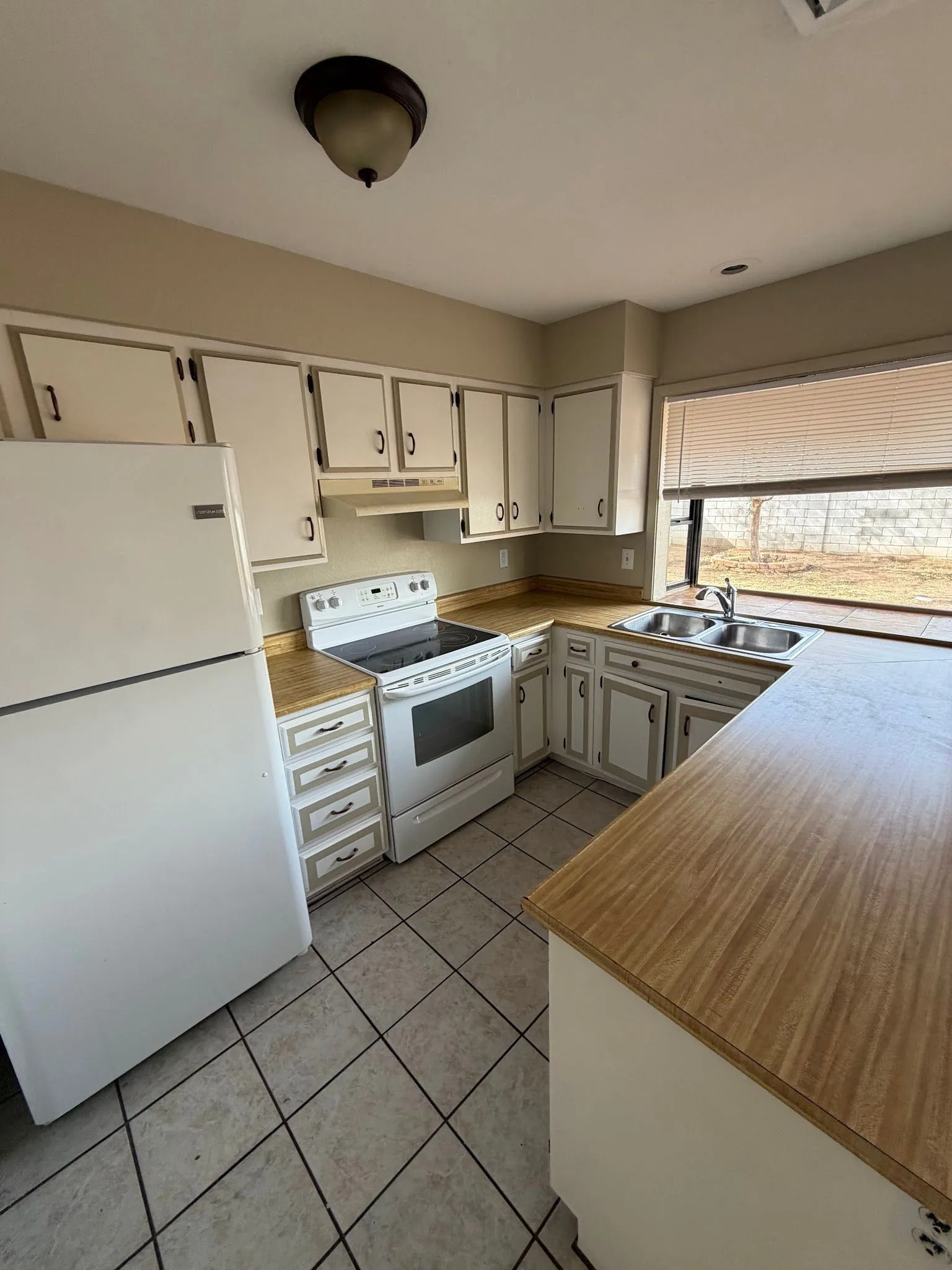 photo-08 — 3624 N 87th Ave, Phoenix, AZ 85037