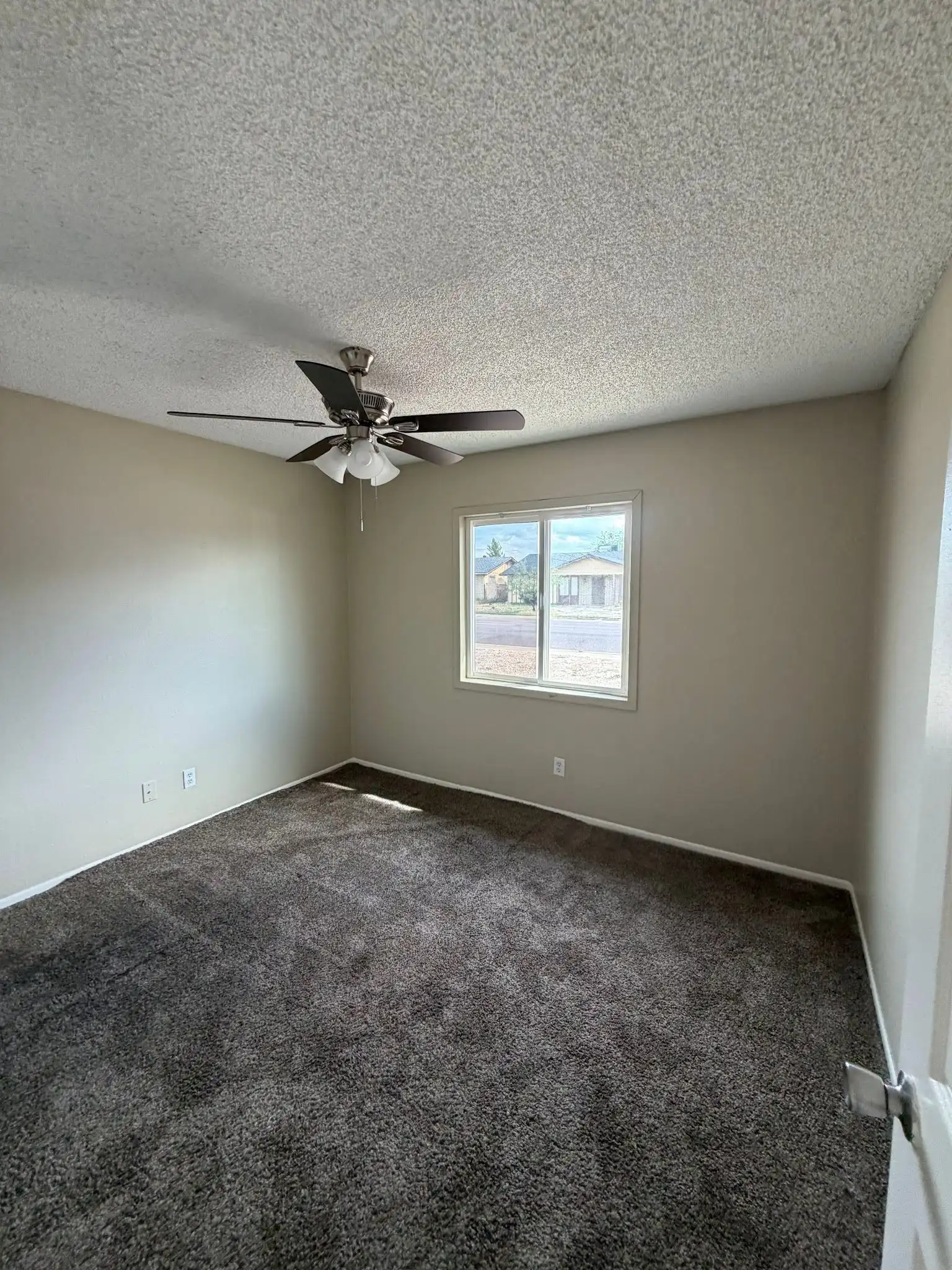 photo-09 — 3624 N 87th Ave, Phoenix, AZ 85037