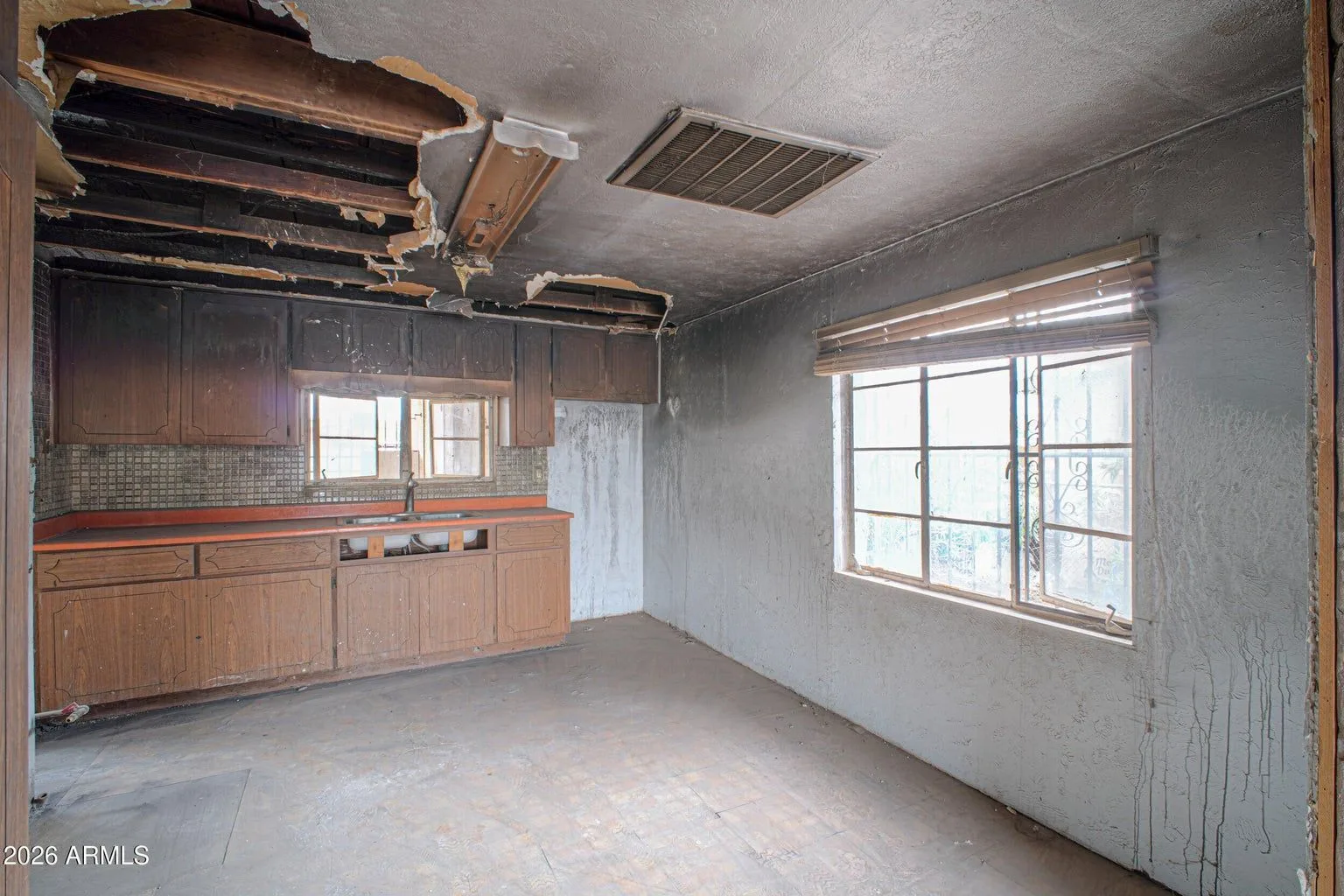 20261026005145130320000000-o — 315 W 8th St, Eloy, AZ 85131