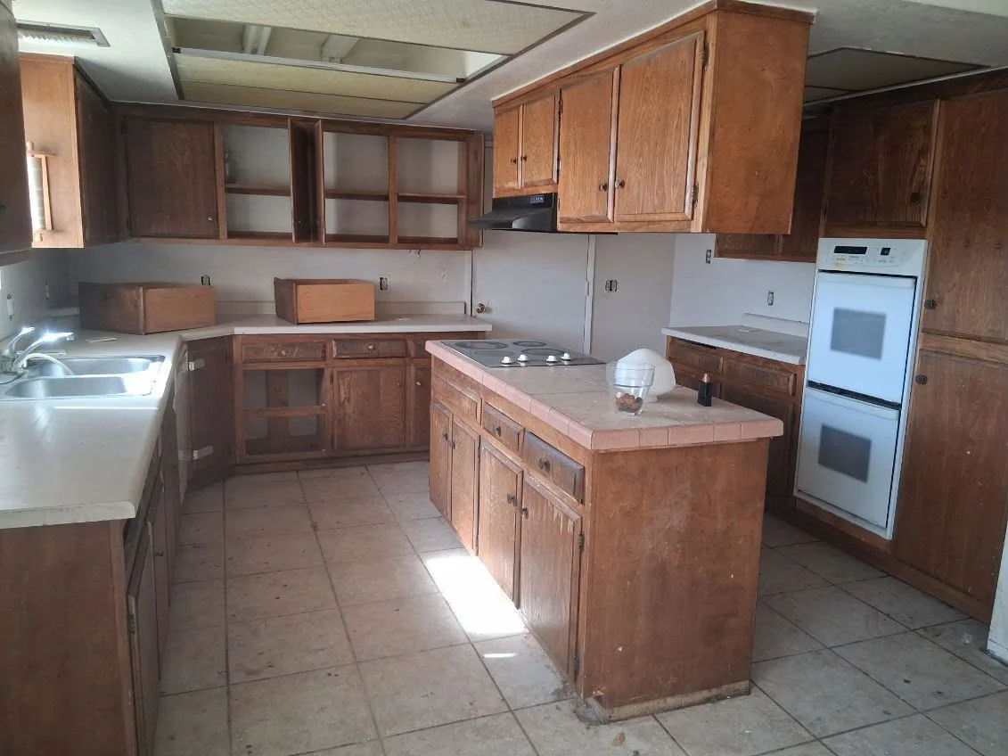IMG_5461 — 2147 Kingston Dr, Bullhead City, AZ 86442