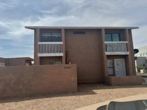25DC13BA-249E-4500-9203-EA8BCD5221C2IMG_6311.HEIC — 2829 E Tracy Ln, Unit 1, Phoenix, AZ 85032