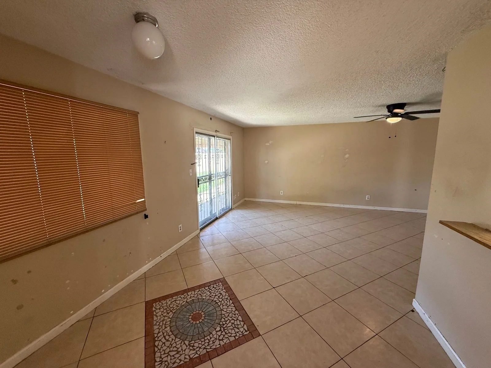 8925 W Cheery Lynn - 14 — 8925 W Cheery Lynn Rd, Phoenix, AZ 85037