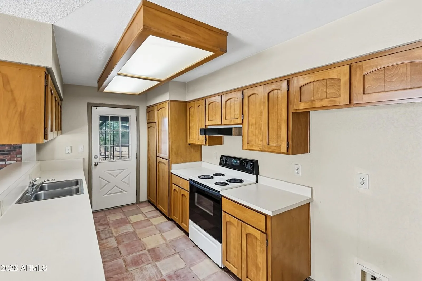 20261026185716605634000000-o — 10505 E Clinton St, Scottsdale, AZ 85259