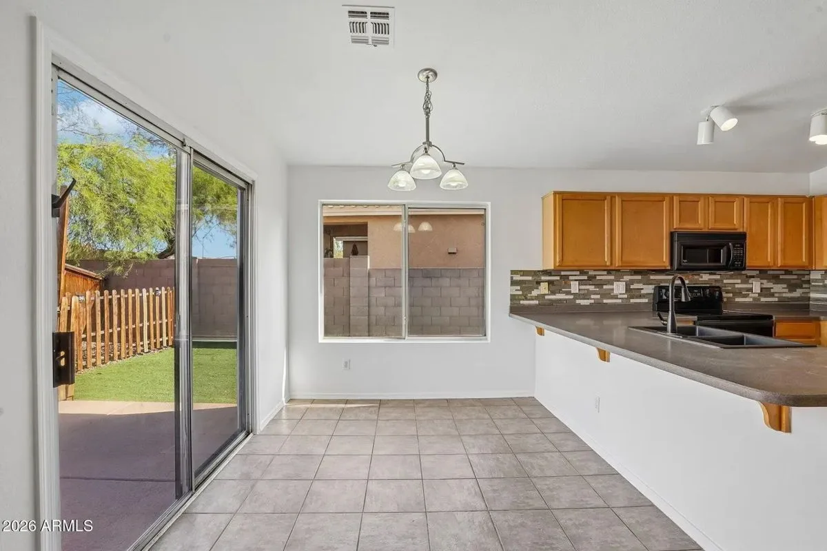 9392441 — 809 S Del Rancho, Mesa, AZ 85208