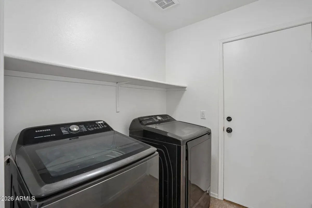 9392459 — 809 S Del Rancho, Mesa, AZ 85208